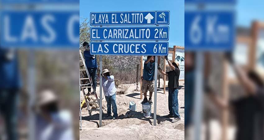 Inicia colocación de señalética en el camino hacia playas El Saltito y El Carrizalito