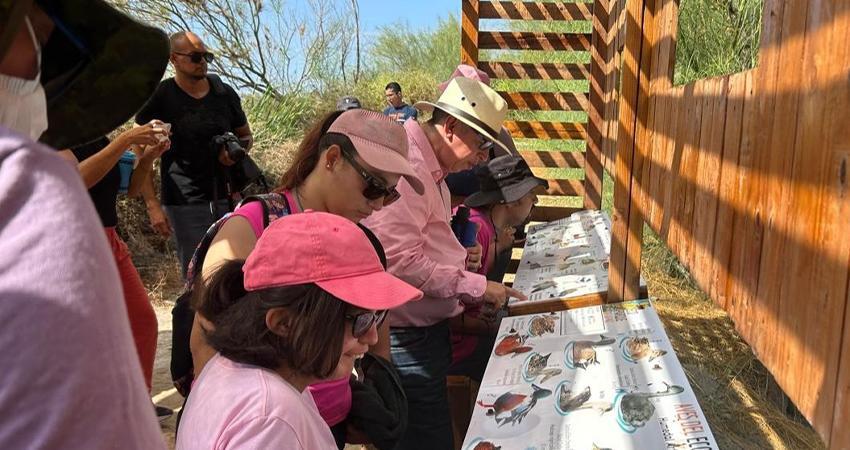 Realizan jornada de avistamiento de aves en el Ecoparque La Paz