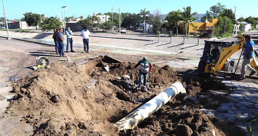 Gobierno de BCS refuerza trabajos de bacheo y limpieza de vialidades en La Paz