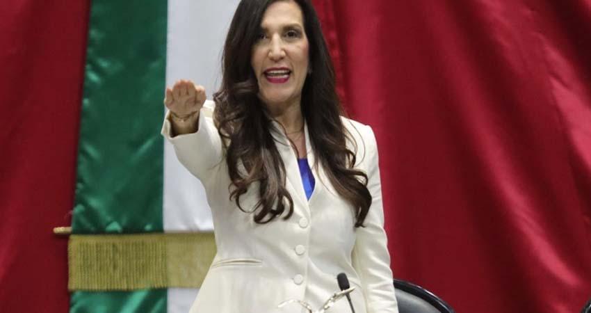 La panista Kenia López asume la presidencia de la Cámara de Diputados