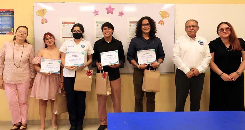 Reconocen a ganadores y ganadoras del Premio Universitario de Poesía, Cuento y Ensayo UABCS 2025