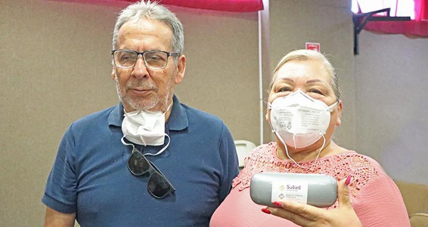 Entrega gobierno de BCS y la beneficencia pública más de 650 lentes gratuitos