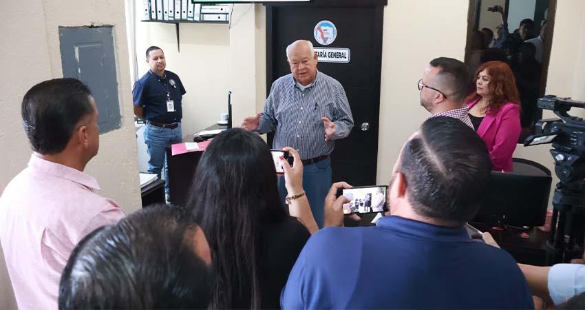 Reconoce Castro Cosío la labor de trabajadores del Gobierno del Estado en beneficio de la sociedad sudcaliforniana