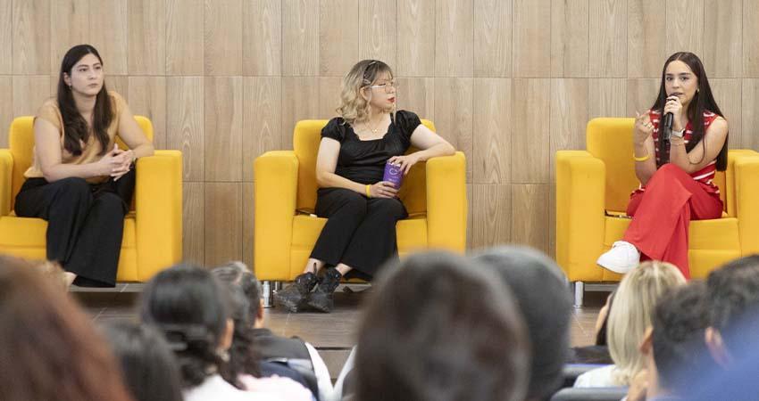 Conversatorio sobre prevención del suicidio reúne a especialistas, autoridades y estudiantes