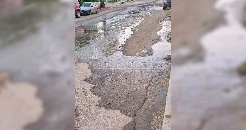 Todos Santos exige ayuda al Ayuntamiento La Paz por derrame de aguas negras