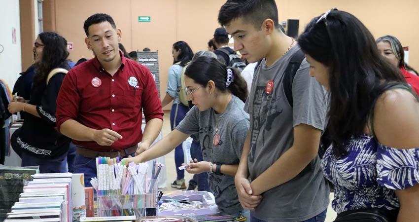 Comienza la Feria Universitaria del Libro UABCS 2025
