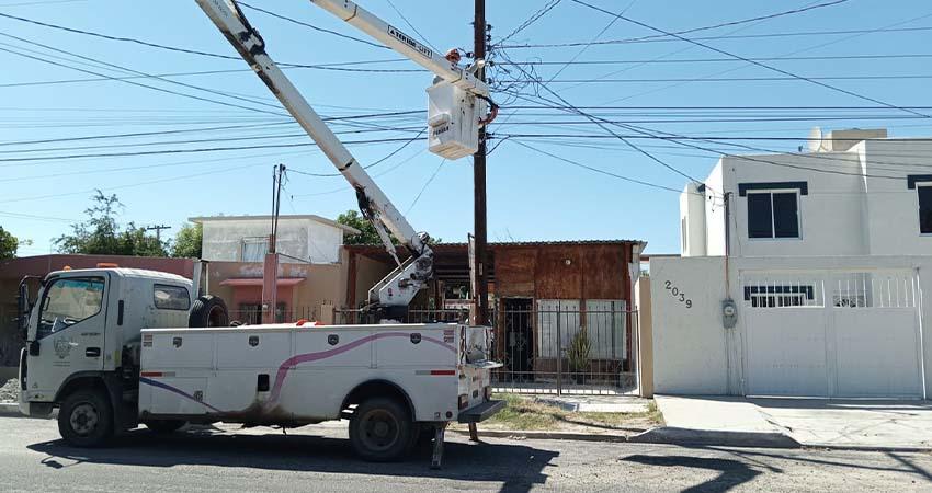 Repara Ayuntamiento de La Paz casi 500 luminarias en todo el municipio