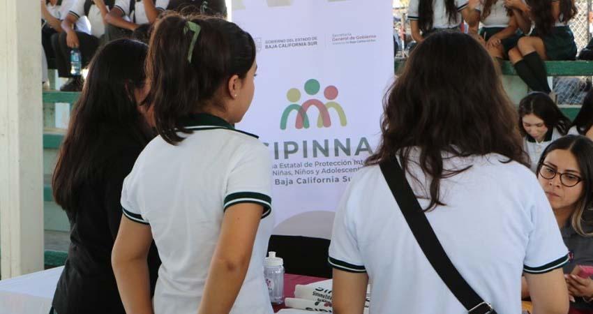 SIPINNA BCS realiza Feria de Salud “Sexducate” con jóvenes del COBACH 11