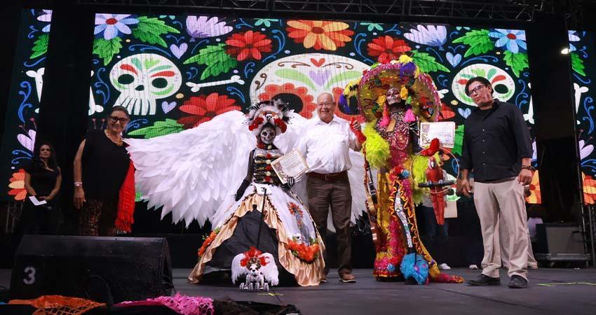 Encabeza Castro Cosío, el festival de Día de Muertos en la Unidad Cultural Jesús Castro Agúndez