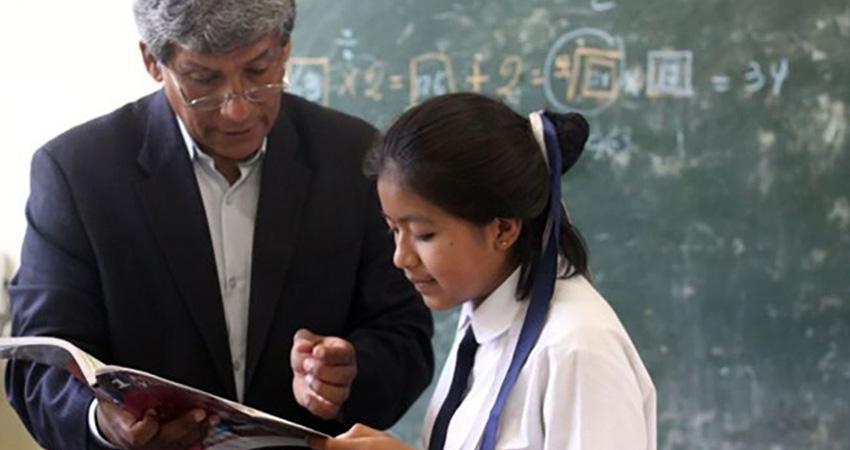 Maestros controlarán sus plazas y ascensos; la SEP alista reforma magisterial