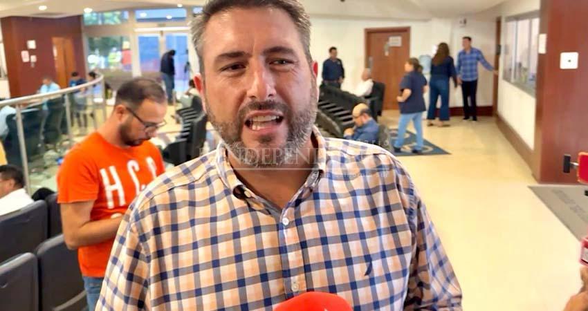 Asegura Barroso que actores de otros partidos se están acercando a MC