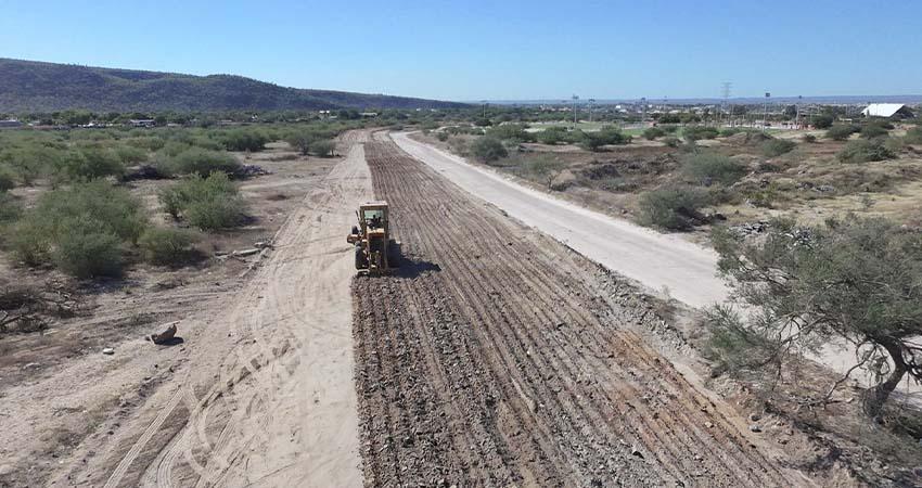 Avanza la obra de pavimentación del acceso al Centro Deportivo Municipal “El Piojillo”