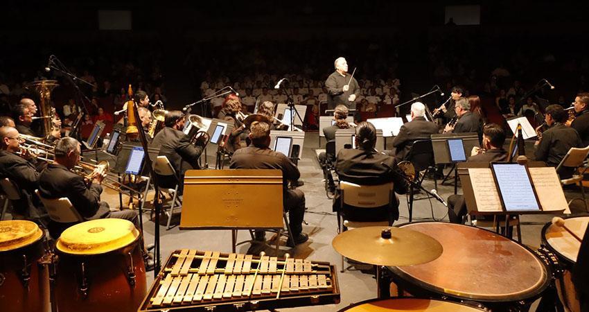 Celebran 40 años del Teatro de la Ciudad con concierto de la OSABCS