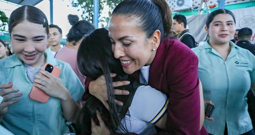 Refuerza Milena Quiroga mensaje “Amor por La Paz”, para erradicar violencias en el noviazgo