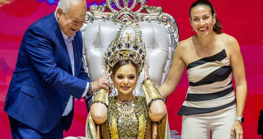 Corona Milena Quiroga a Ana Sofía I, Reina del Carnaval La Paz 2026