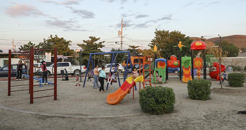 Entrega Milena Quiroga rehabilitación del Centro Impulso INVI Mezquitito