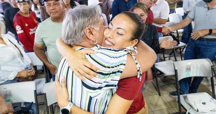 Se reúne Milena Quiroga más de 500 personas en Mulegé