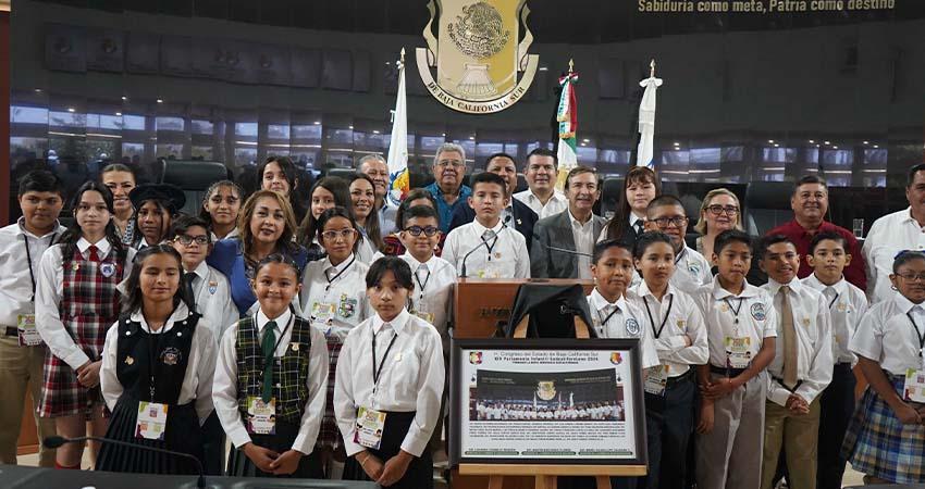 Niñez demanda mejoras a educación, salud y agua en el Parlamento Infantil Sudcaliforniano 2026 “Formando la Nueva Democracia Sudcaliforniana"