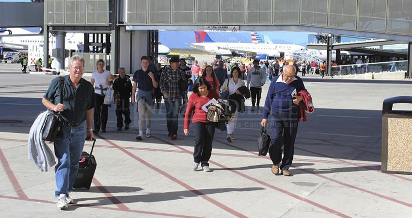 Los Cabos mantiene flujo turístico estable pese a alertas y expectativa mundialista: AHLC