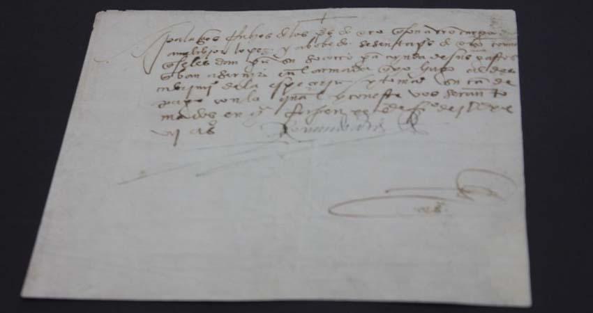 Recuperan documento firmado por Hernán Cortés de 1527; fue robado hace 30 años