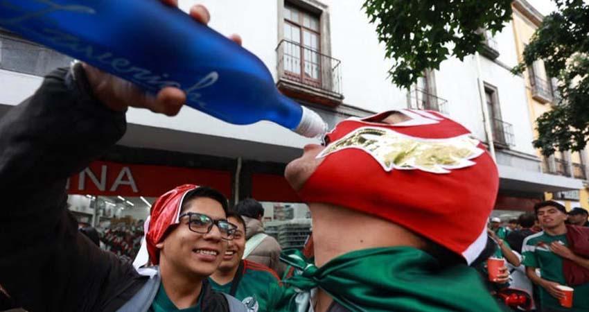 ONG exigen nueva política de alcohol en México tras cinco muertes por festejos del Mundial