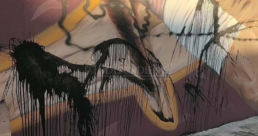 Castro Cosío: Fueron mujeres las que vandalizaron el mural con Récord Guinness del Estadio C. Nahl