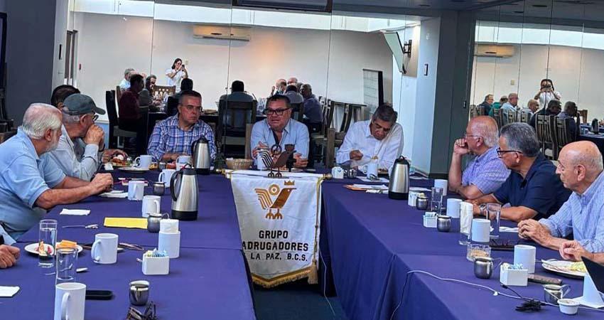 Madrugadores de La Paz conoce iniciativa para fortalecer el liderazgo y la participación juvenil