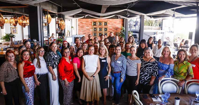Comparte Milena Quiroga con mujeres empresarias y amigas de Los Cabos su visión para construir un BCS con resultados