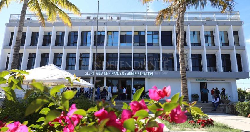 Gobierno acumula 50 mdp por impuesto al turista; aún no define su destino