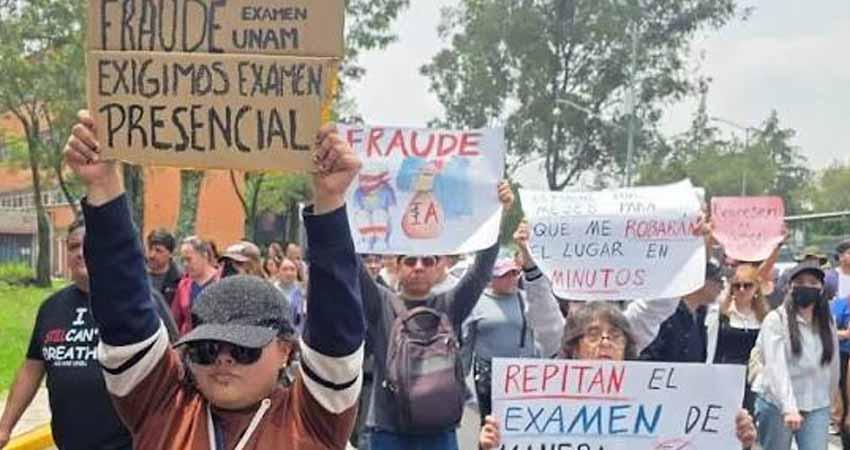 Estudiantes protestan contra examen de control de la UNAM