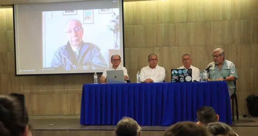 Rinden homenaje en la UABCS a Anelio Aguayo Lobo por sus aportaciones al estudio científico de los mamíferos marinos