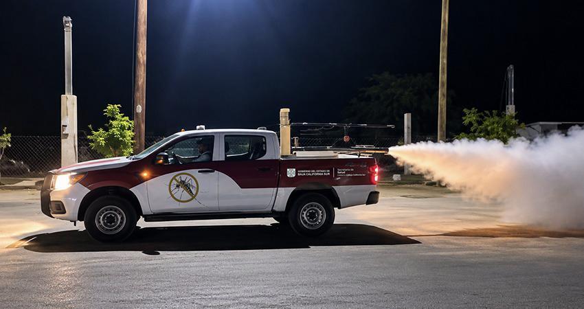 Refuerzan Salud y Ayuntamiento de Comondú jornadas para eliminar criaderos del mosquito del dengue
