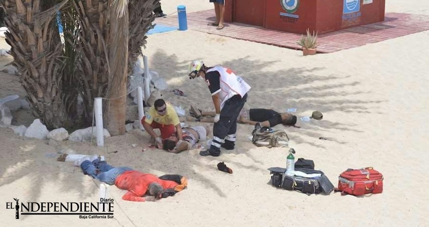 Masacre en playa Palmilla; asesinan a 3 hombres e hieren a otros dos