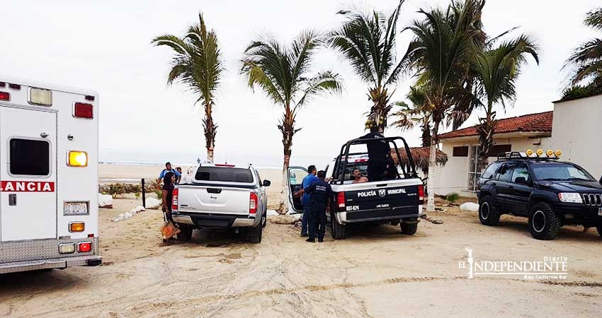 Rescatan a hombre alcoholizado que se introdujo a una playa de SJC 