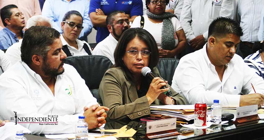 Rechazan a diputados que se promocionan con entregas del Ayto de La Paz