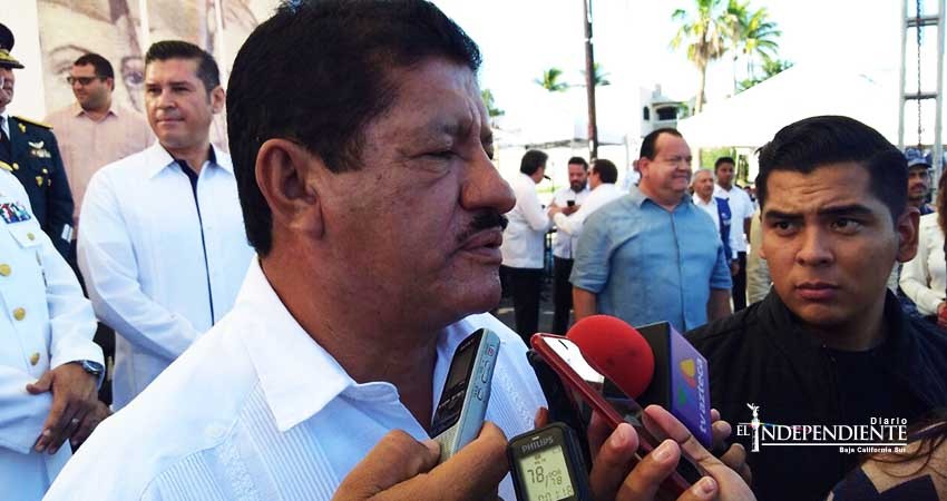 Se cuida alcalde de La Paz de “detractores” sobre tarifa del transporte