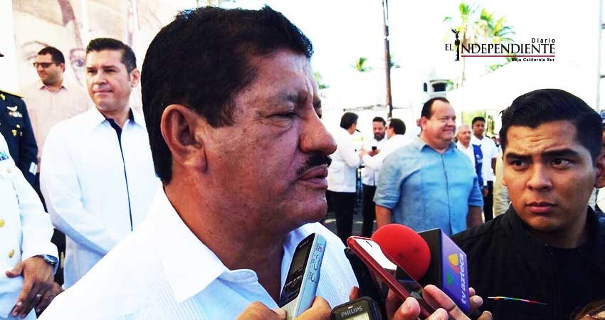 Se compromete alcalde de La Paz a buscar mejoras para el transporte público