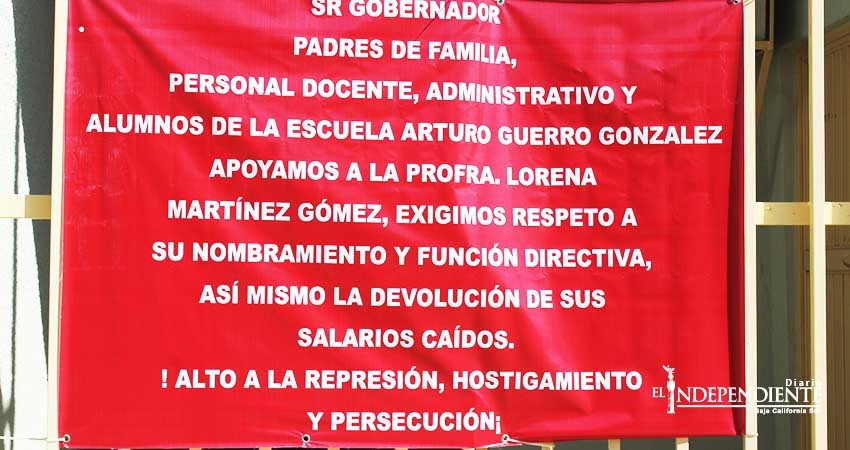 Docentes de escuela Arturo Guerrero cierran instalaciones de SEP en Los Cabos 