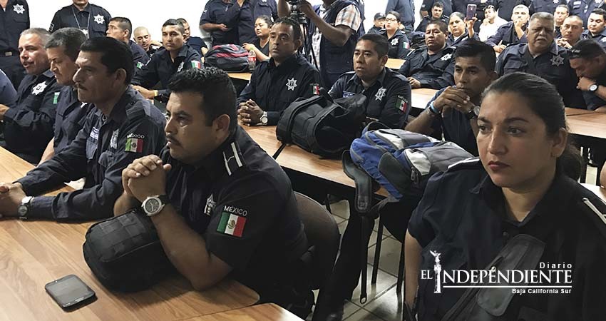 Advierten policías municipales posible paro de labores en La Paz