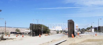 Con inversión de 40 mdp se construye puente “Cola de la Ballena” en La Paz