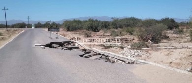 Piden rancheros a gobierno estatal reparar carreteras dañadas por “Lidia”