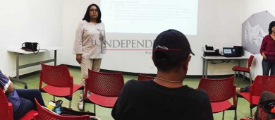 Advierten ambientalistas de riesgos a la salud por dragado en la bahía de La Paz