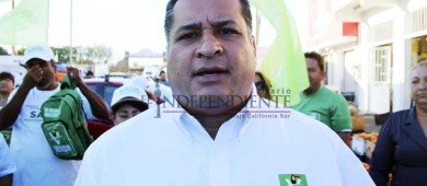 Promete Saúl González "orden" de llegar a la alcaldía de La Paz