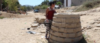 Denuncian colonos que el Ayto apoye la campaña de De la Rosa