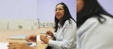 Nora Alvarado espera XII Ayto cumpla la promesa de impresión de su libro