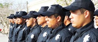 Presentan a 31 nuevos elementos de la policía municipal de Los Cabos