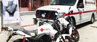 Incorporan una ambulancia nueva a Cruz Roja de La Paz