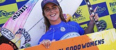 A sus 15 años, Caroline Marks gana Los Cabos Open of Surf 2018
