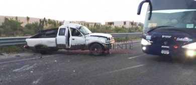 Aparatoso accidente vial en Corredor Turístico de Los Cabos
