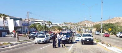 Balacera en Los Cabos deja dos heridos
